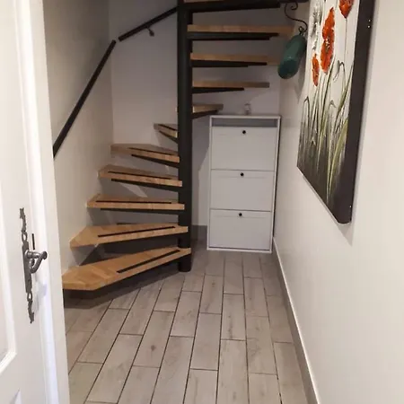 Beautiful Townhouse Feriehus Arles-sur-Tech