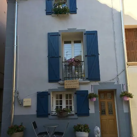 Beautiful Townhouse Feriehus Arles-sur-Tech